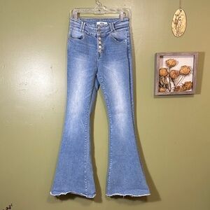 Mica Light Wash Raw Hem Flare Leg Button Up Jeans waist 28